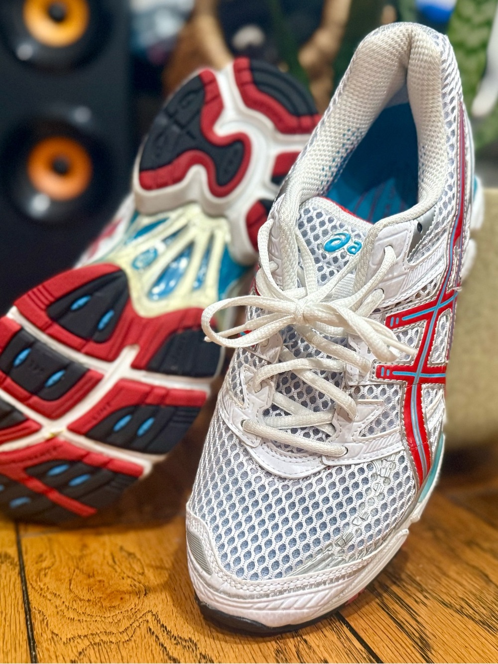 Vintage Womens ASICS Gel-Cumulus 13 red white & blue running shoe